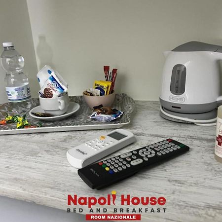 B&B Napoli House Bagian luar foto